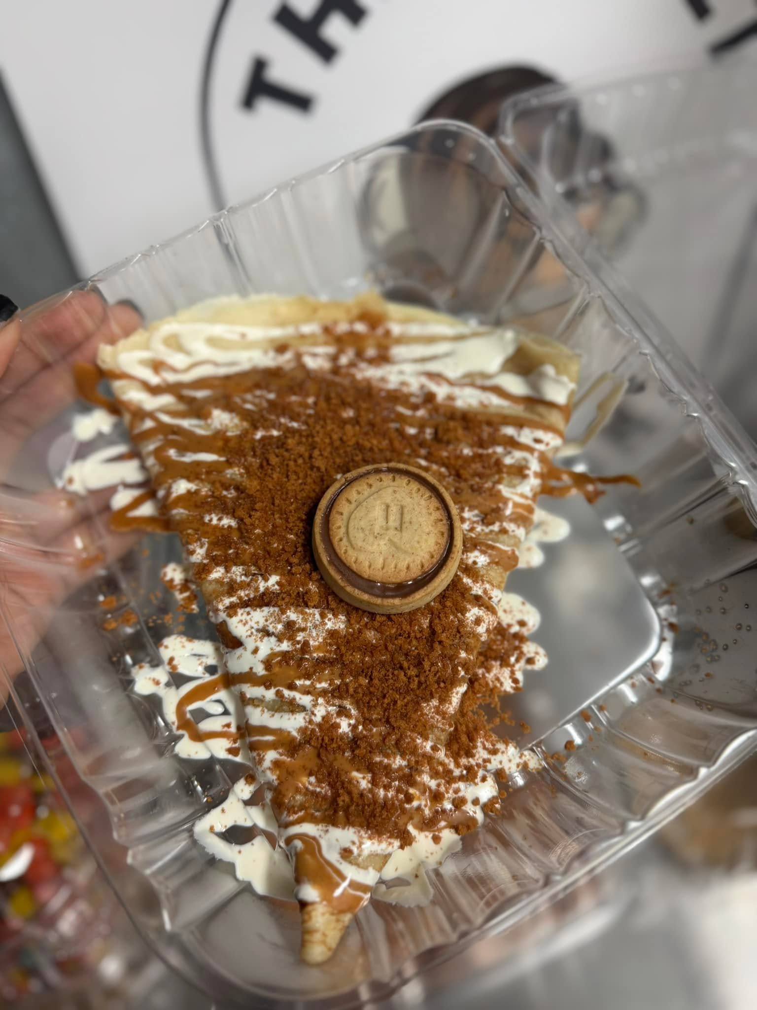 Biscoff crepe with cookie cup
